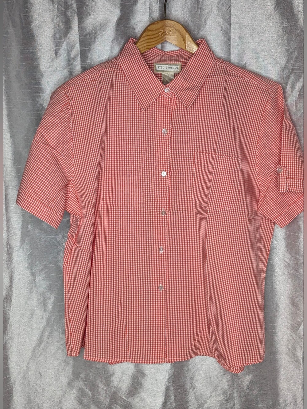 Studio Works Womans XL Red White Check Short Sleeve Point Collar Button-Up